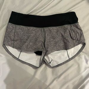 Lululemon speed up short 2.5 inch